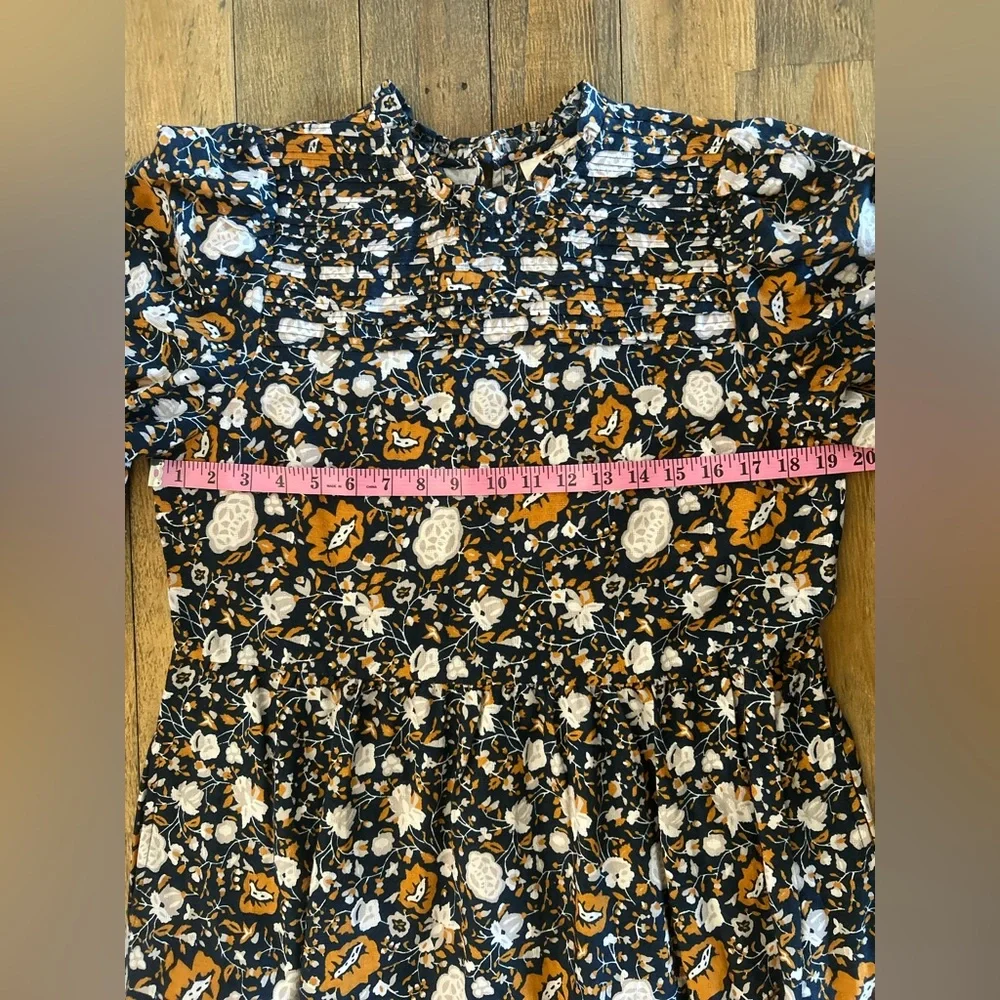 Universal Thread preloved excellent